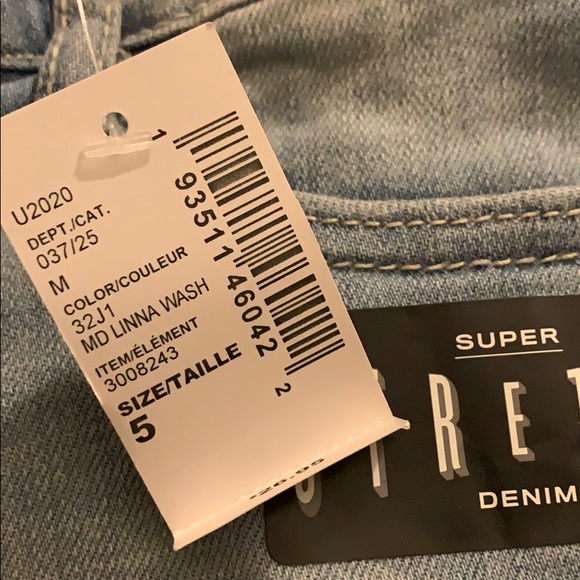 Bermuda Shorts - skimmer - Picture 3 of 3